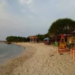 Pantai Empu Rancak: Menyaksikan Keindahan Pantai Pasir Putih di Jepara